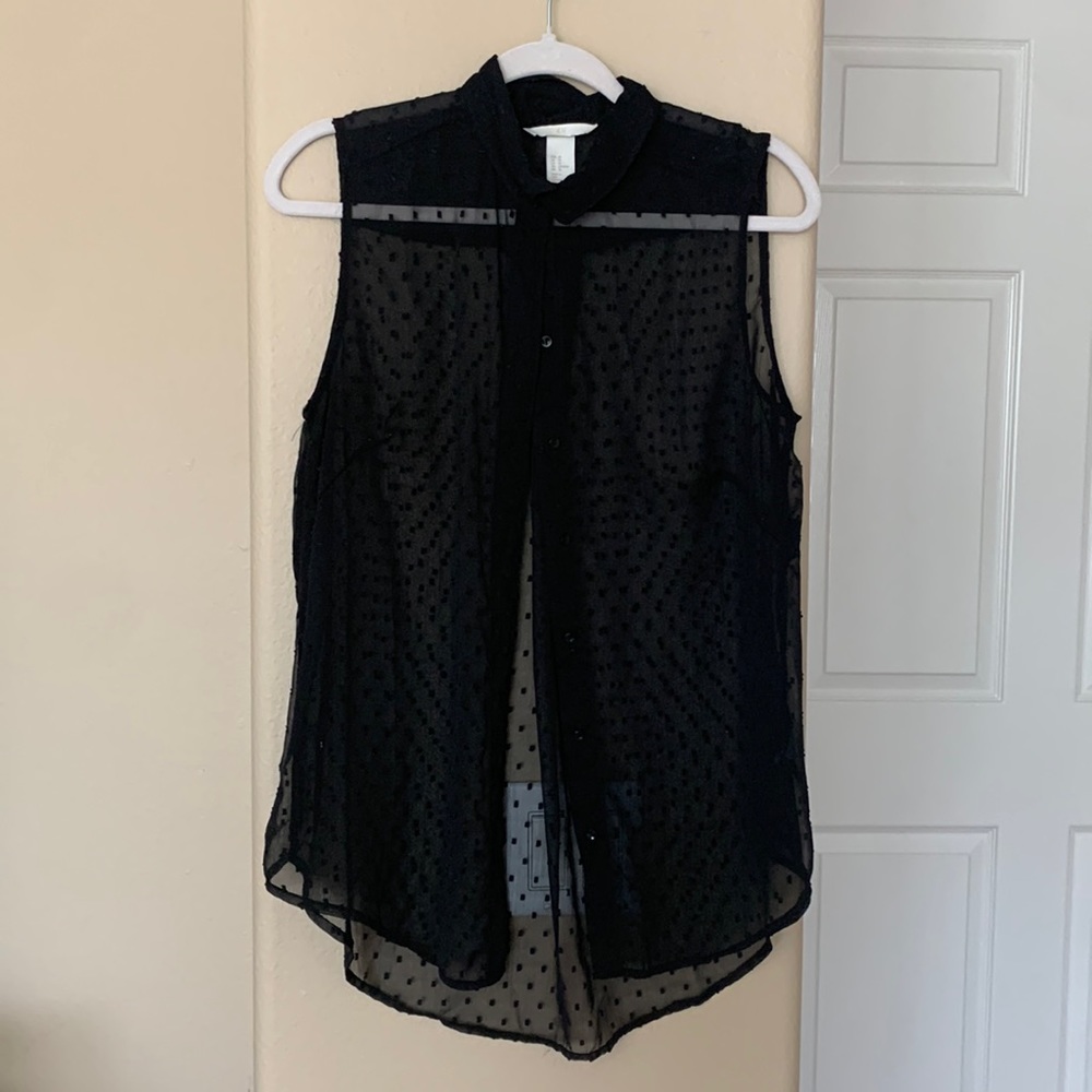 ❌Donated 07/27/25❌HM Sheer high low button up